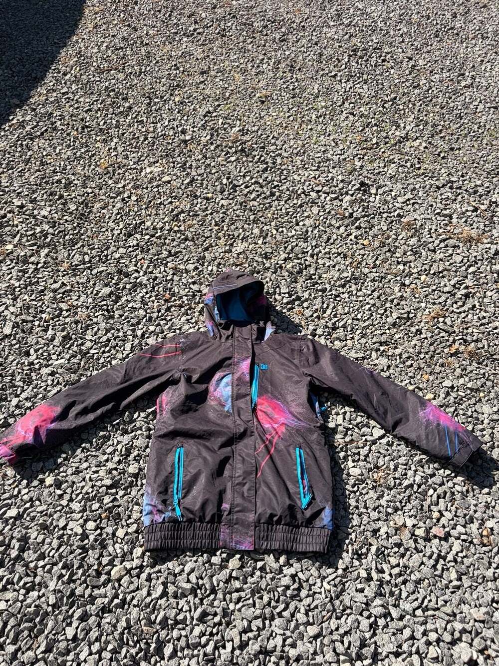 DC Snowboard Jacket Size XL Black Multi Abstract Ski Snowboard Hooded